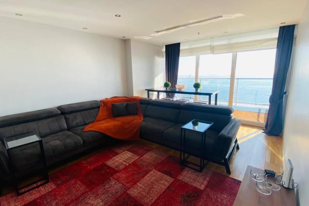 Lux 2 Room Suite Apartment With Seaview In Center Стамбул Экстерьер фото